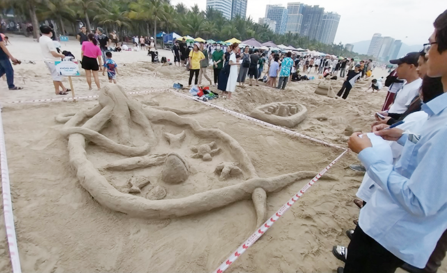 Ngắm tượng cát nghệ thuật trên bãi biển Đà Nẵng