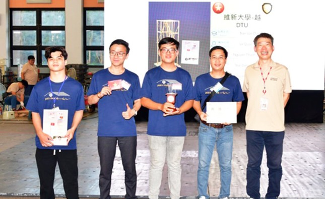 Sinh viên ĐH Duy Tân vô địch IDEERS châu Á-Thái Bình Dương 2023